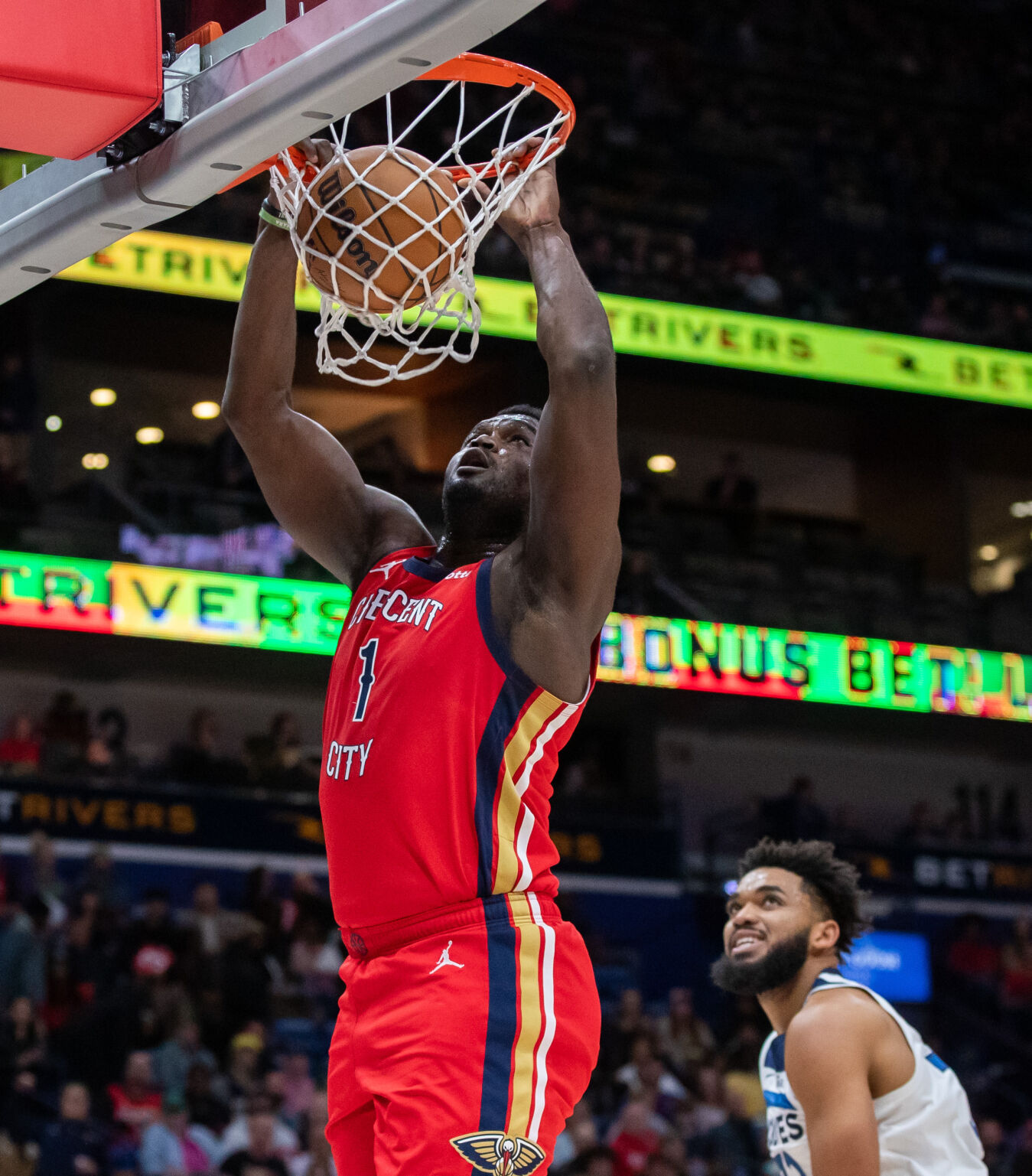 NO.pelicanstimberwolves.121223.0240.jpg